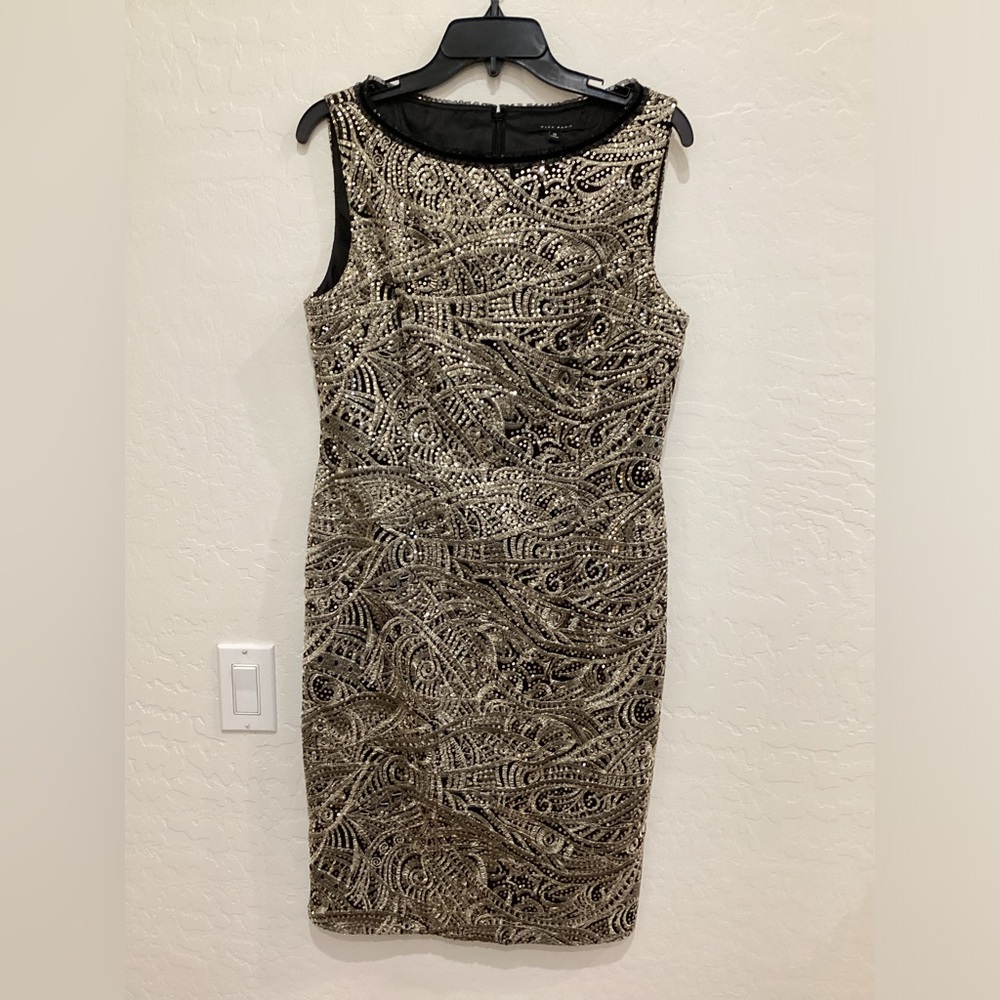 BLACK AND GOLD METALLIC THREAD AND SEQUINS COCKTAIL DRESS